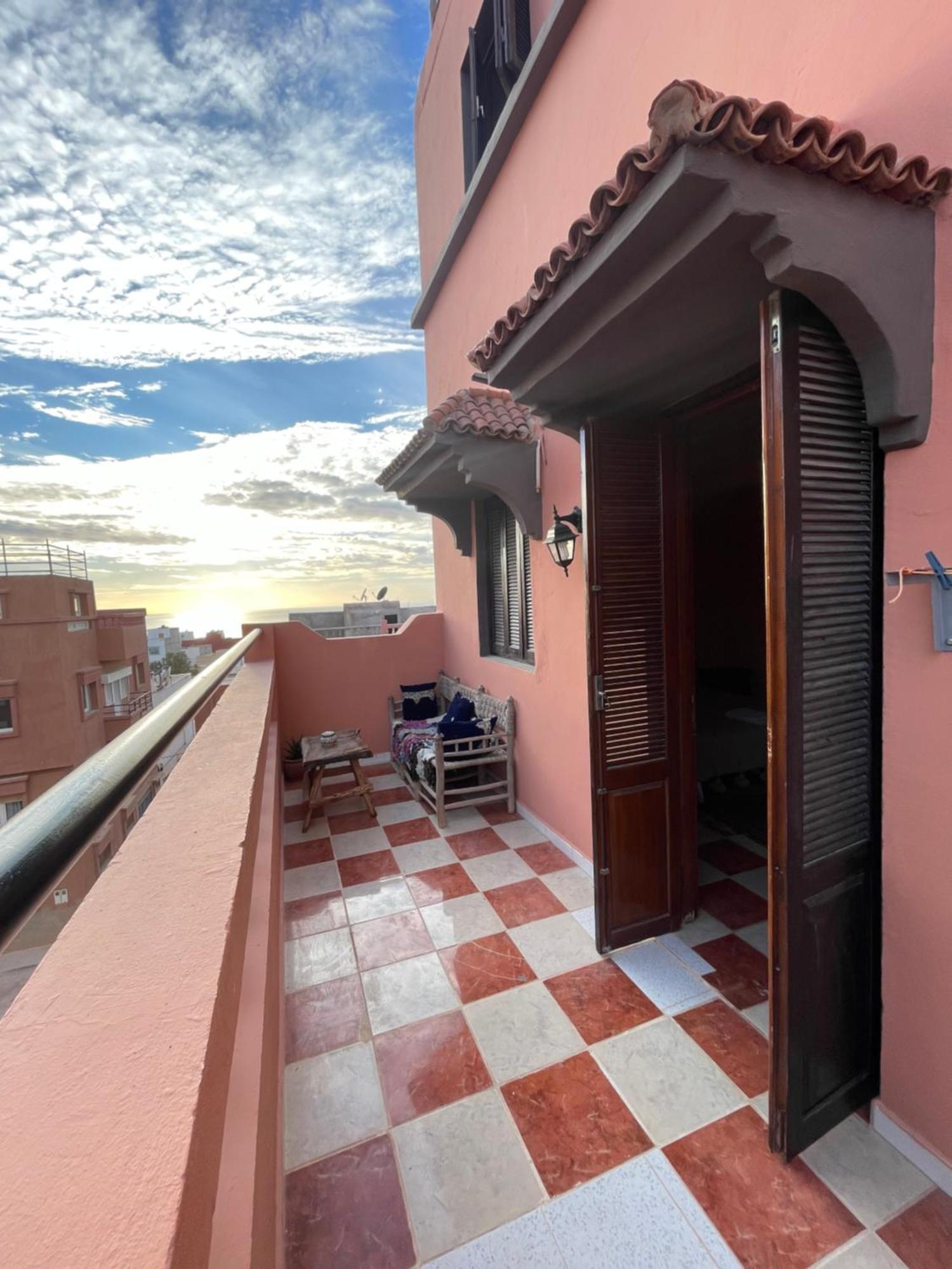 Berber Waves Surf House Hostel Tamraght Kültér fotó